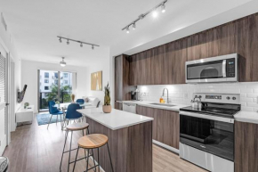 Sleek Doral Retreat 1 Bed Oasis With Free Parking